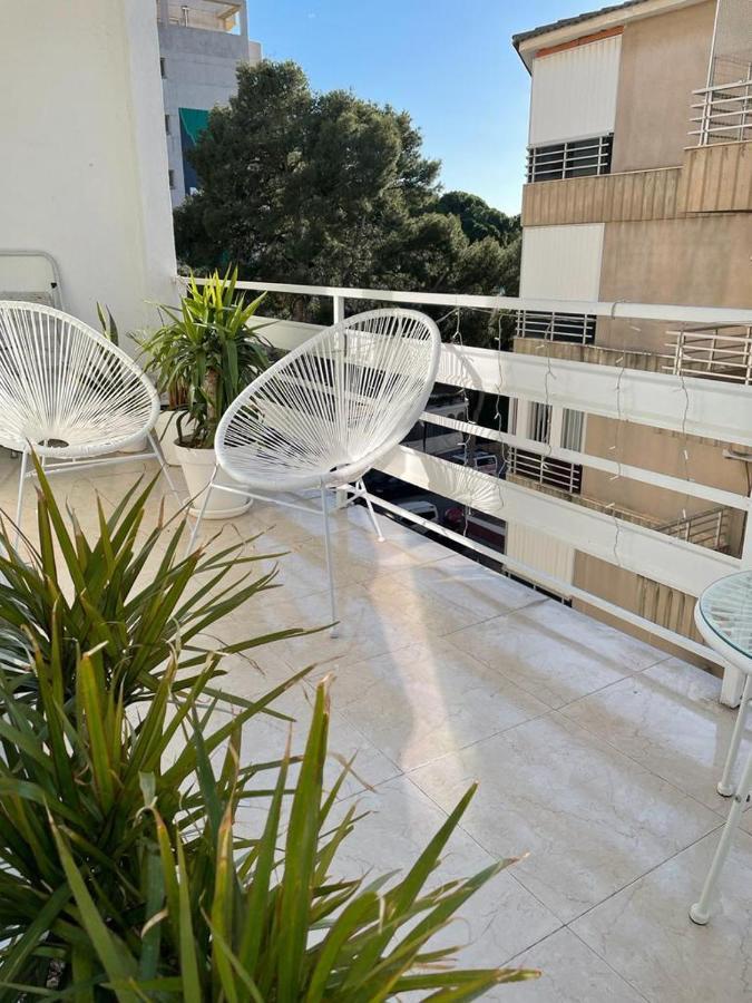 Harmony Apartment ซาลอว์ ภายนอก รูปภาพ
